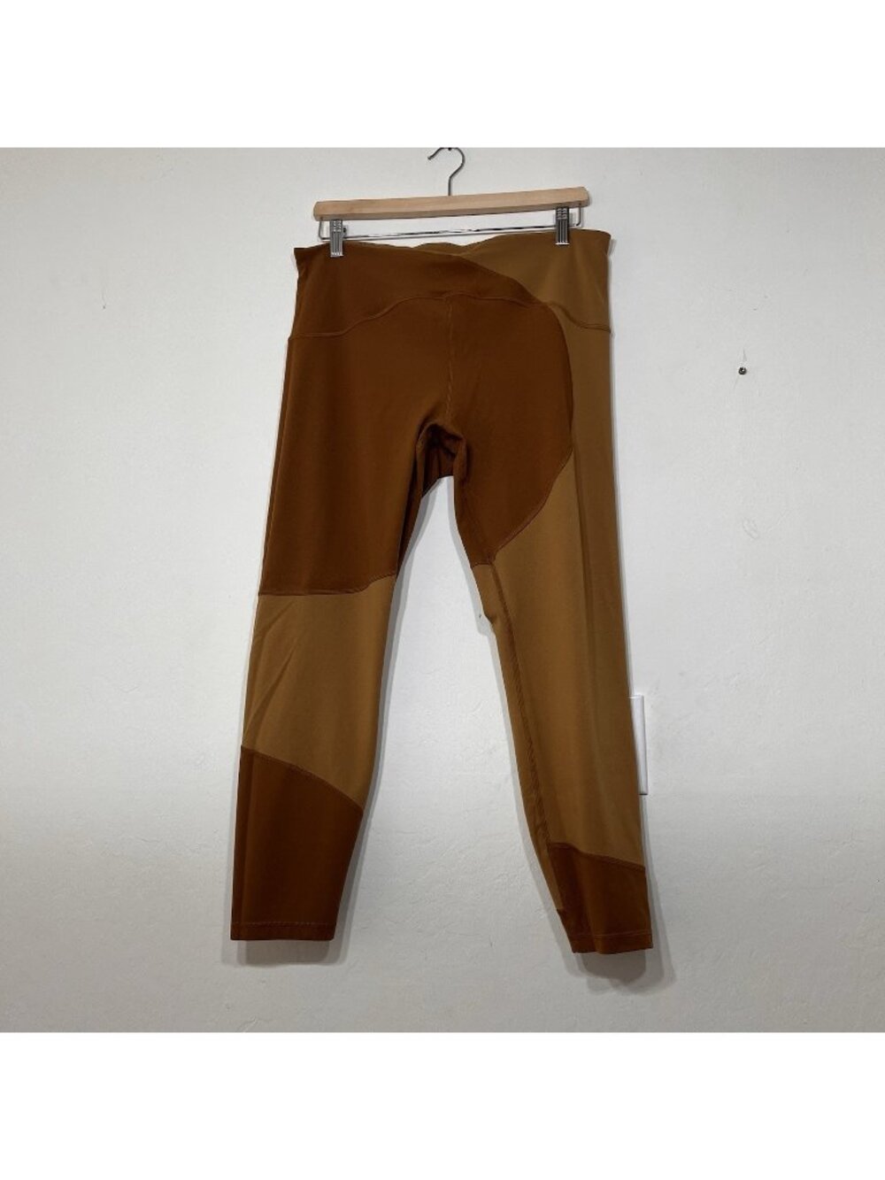 Lululemon Nulu Colour Block High-Rise Tight 25" Copper Brown / Bold Beige 14